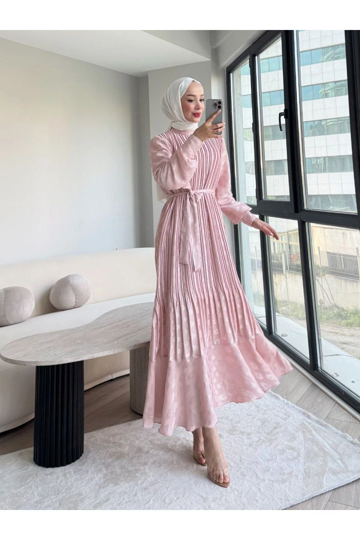 Jakarlı Saten Elbise