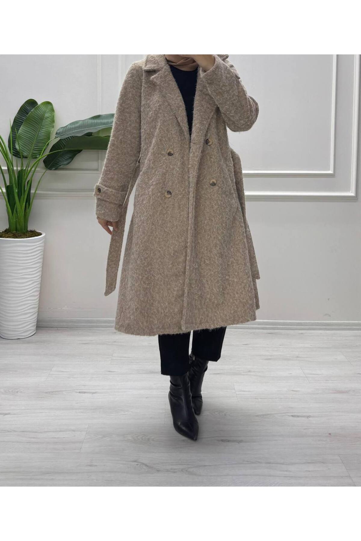 Kruvaze Beli Bağlamalı Düğmeli Mango Kaşe Kaban