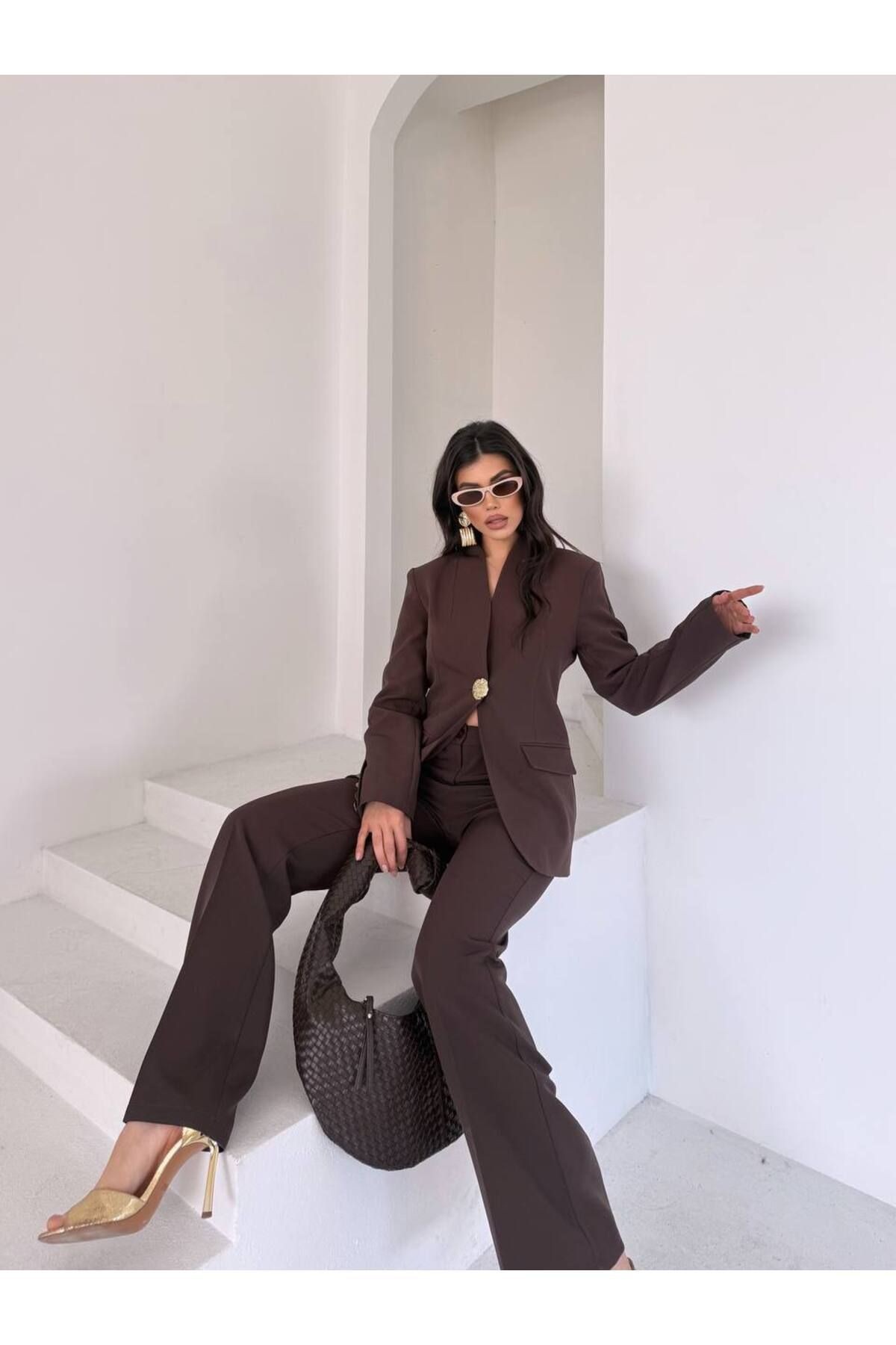 Düğme Detaylı Blazer Ceket Pantolon Takım