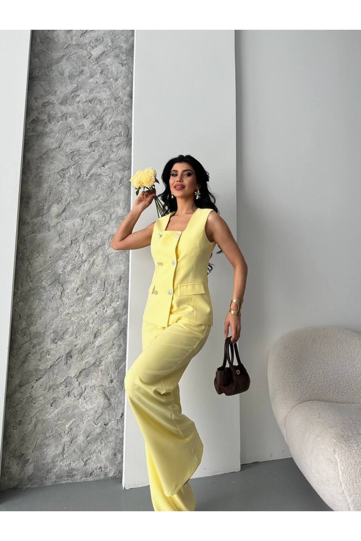 Düğmeli Kare Yaka Yelek Pantolon Takım