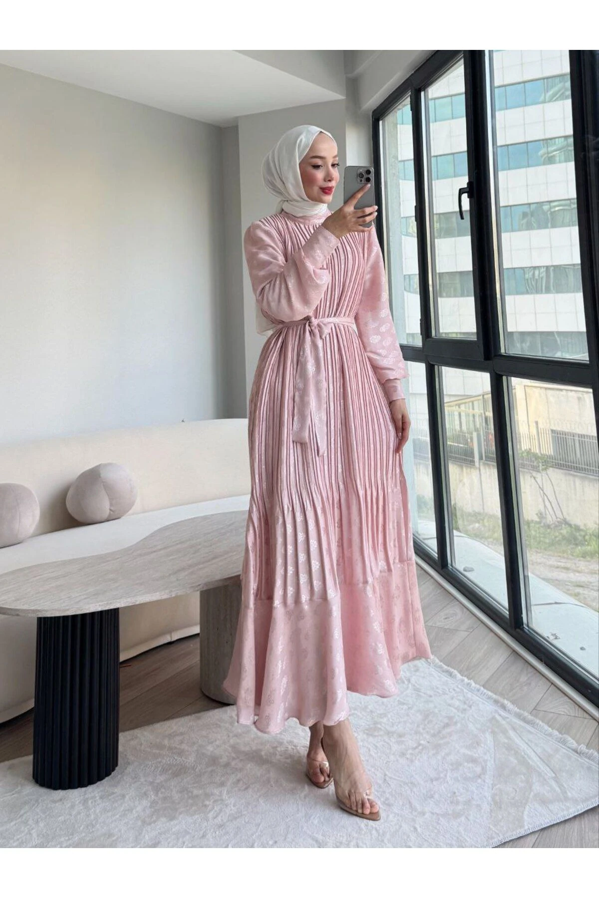 Jakarlı Saten Elbise