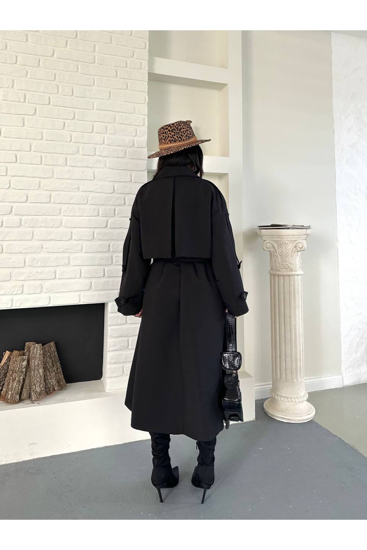 Pelerinli Düğmeli Kuşaklı Trençkot