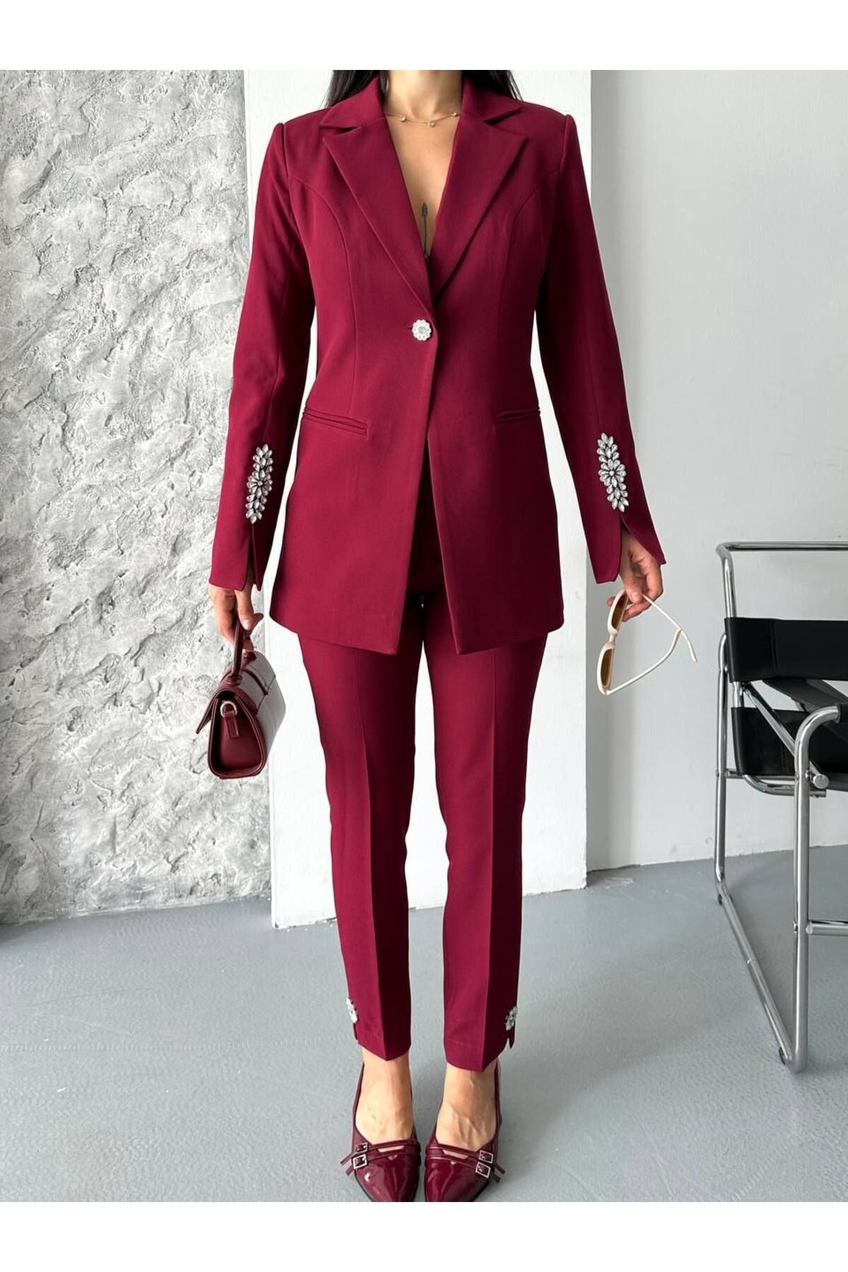 Taş Detaylı Boru Paça Blazer Ceket Pantolon Takım