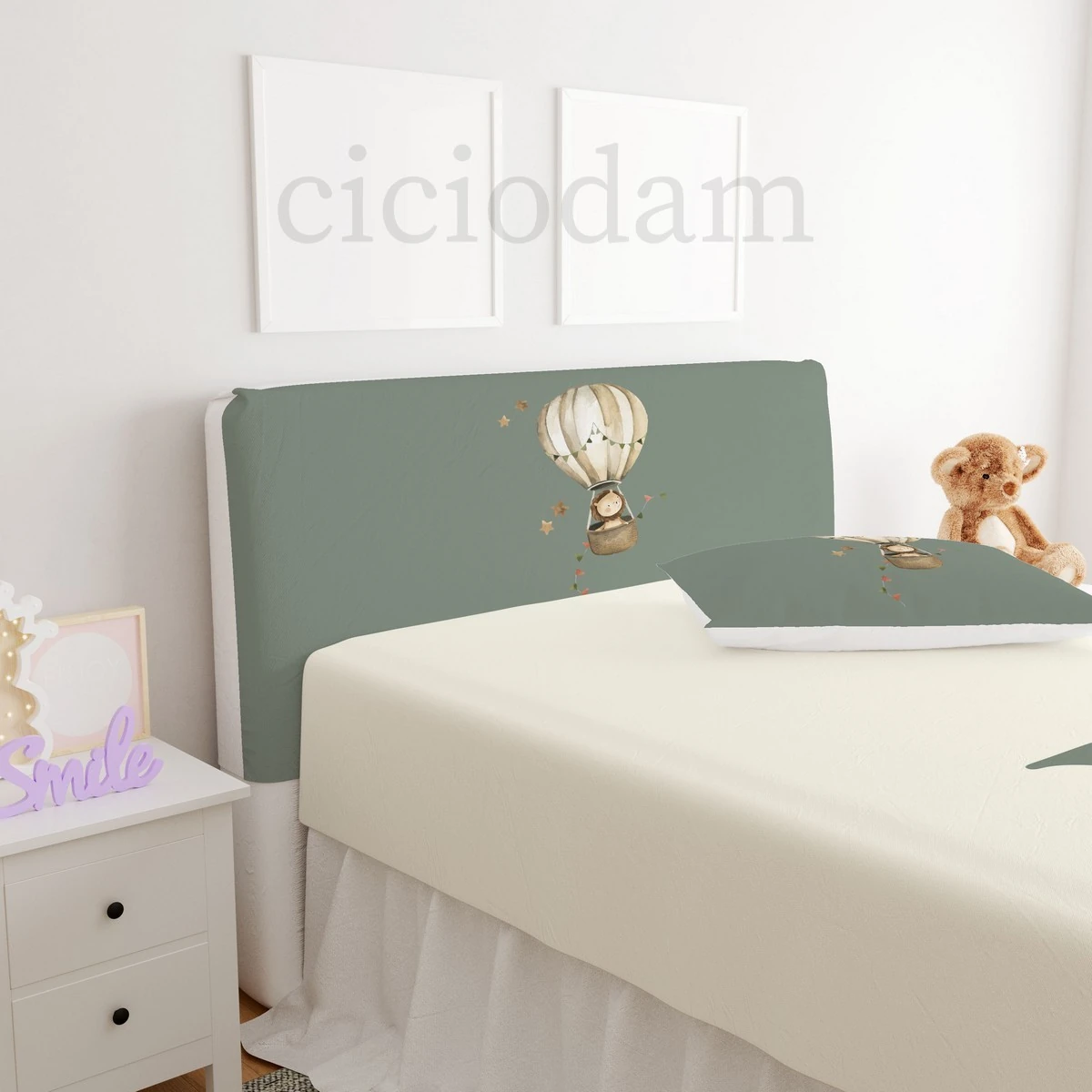 Zürafalı Maymunlu Zebralı Uçan Balonlu Ve Yeşil Araba Başlık Kılıfı