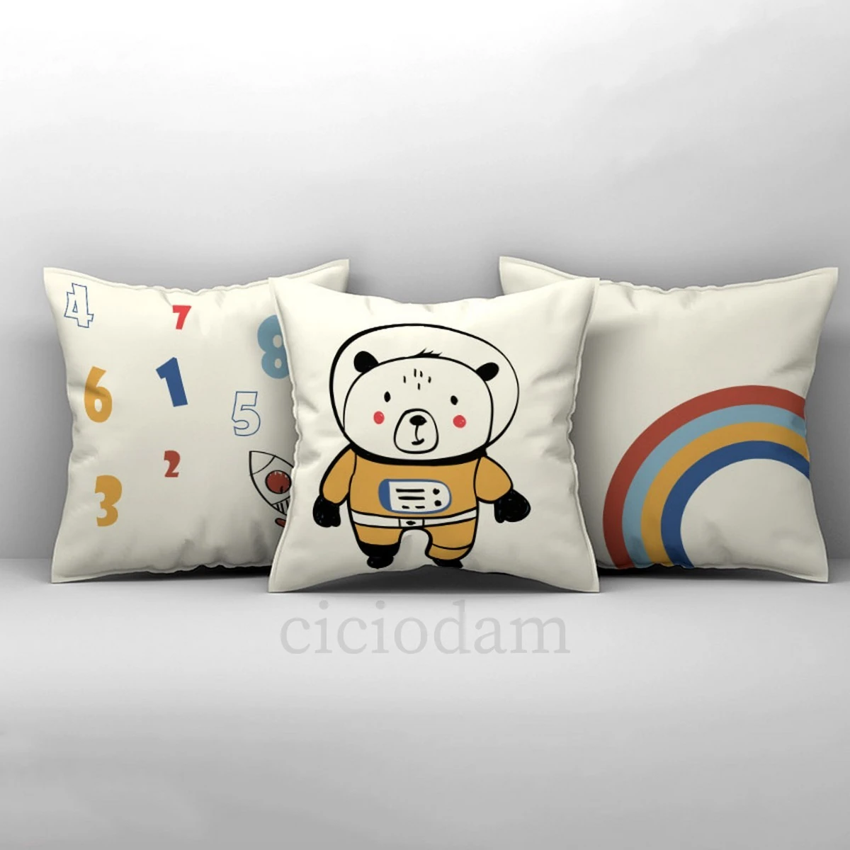 Astronot Ayı Gezegen Gökkuşağı Ve Roket Kırlent Kılıfı