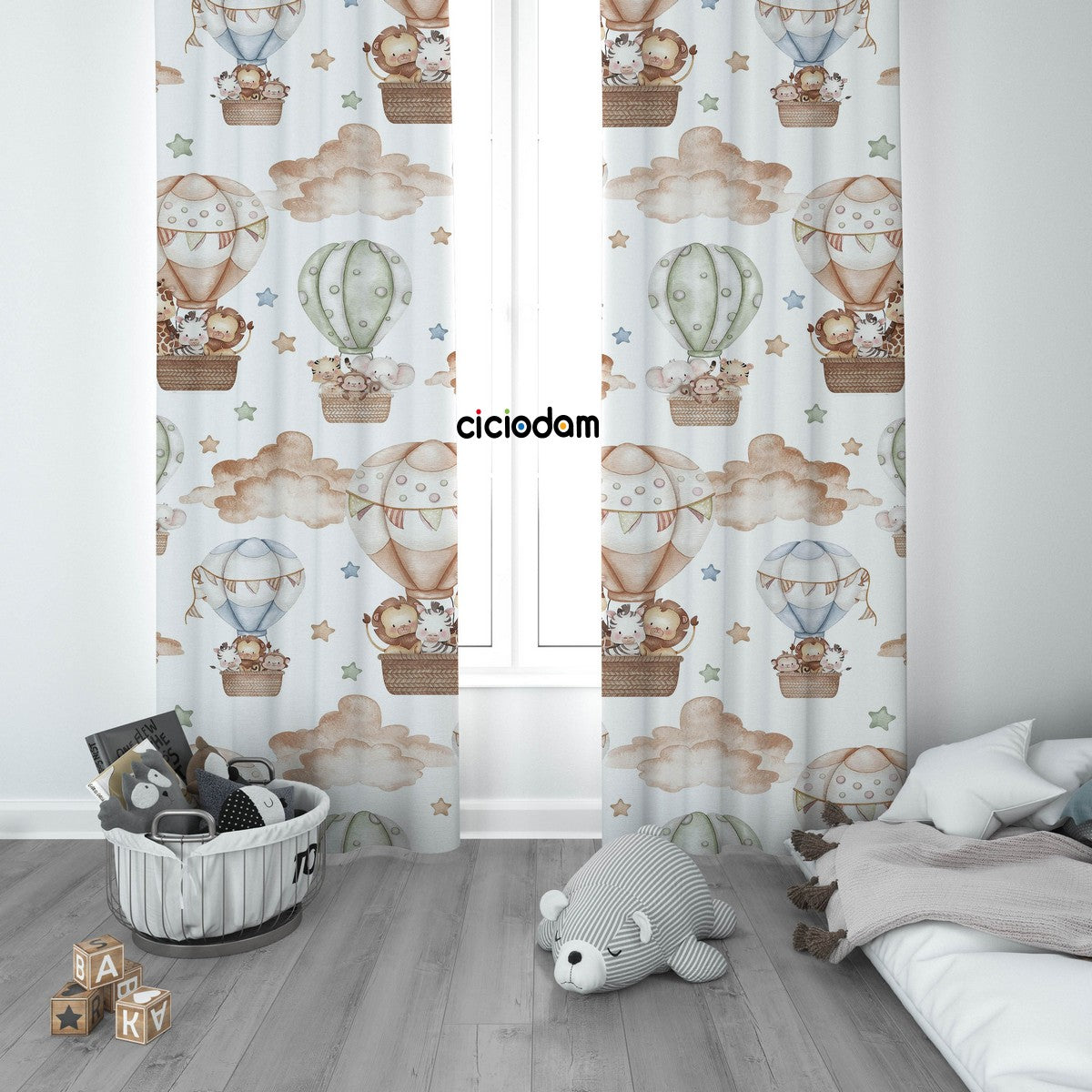 Uçan Balonlu Yıldızlı Bulutlu Aslanlı Maymunlu Çocuk Odası Perdesi 4218