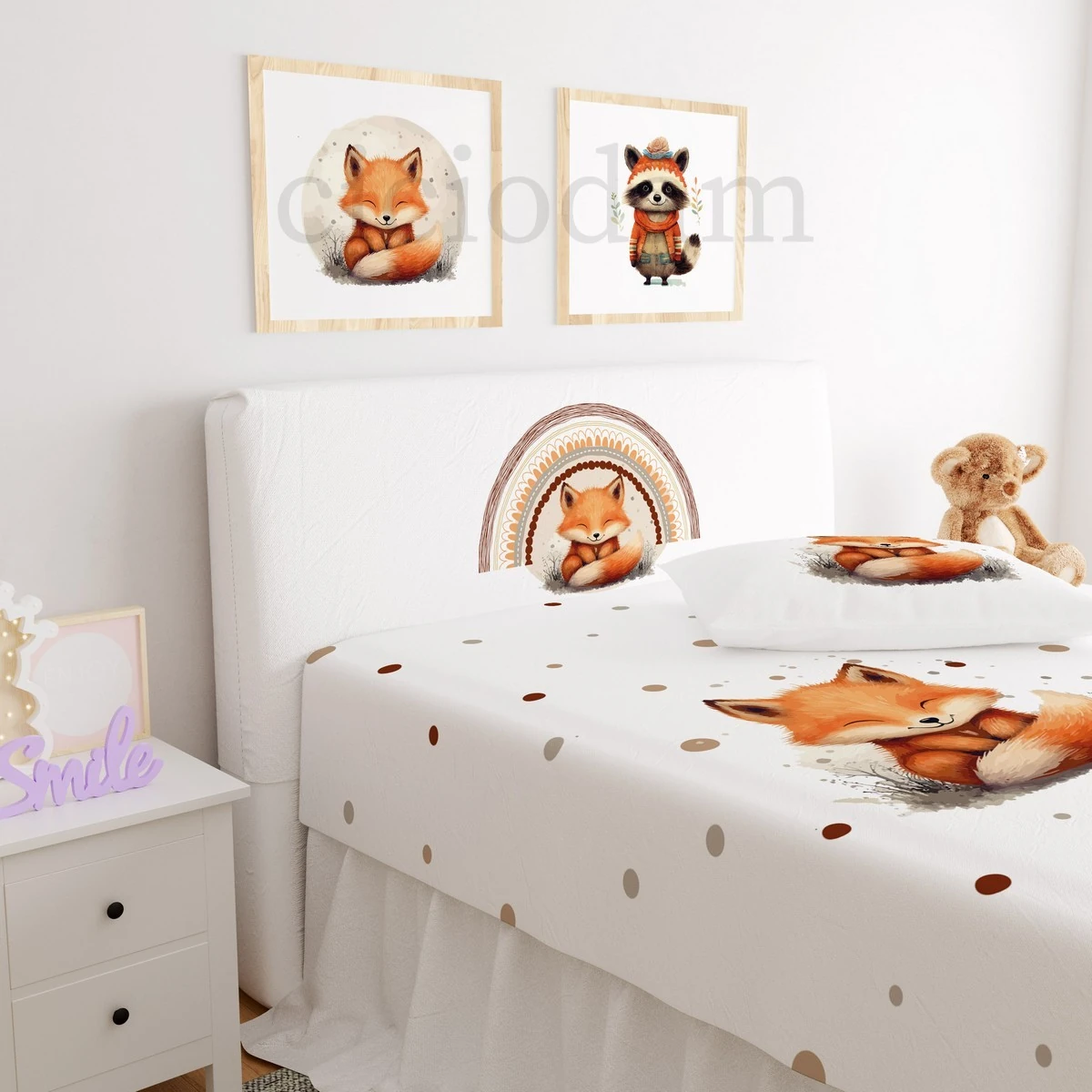 Gülen Tilki Ve Puantiyeler Başlık Kılıfı