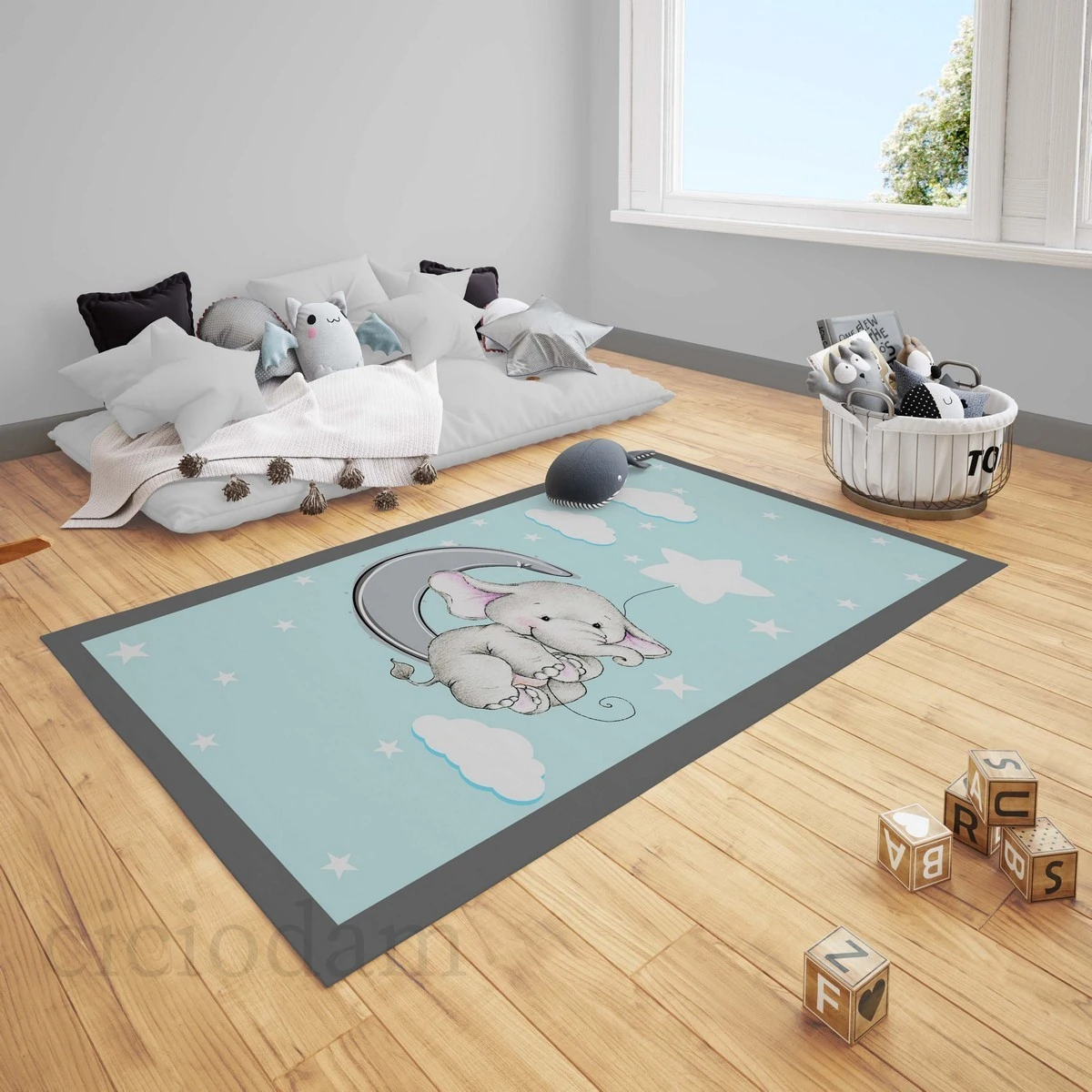 Ayda Yıldız Tutan Fil ve Bulutlar Çocuk Halısı