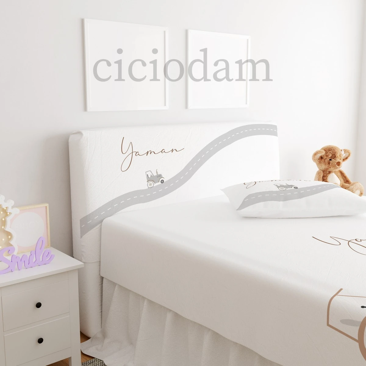 Renkli Traktörler Yol Başlık Kılıfı