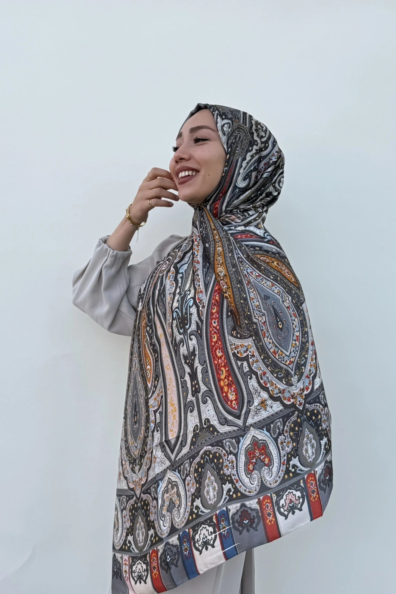 Etnik Desen Şal - gri krem