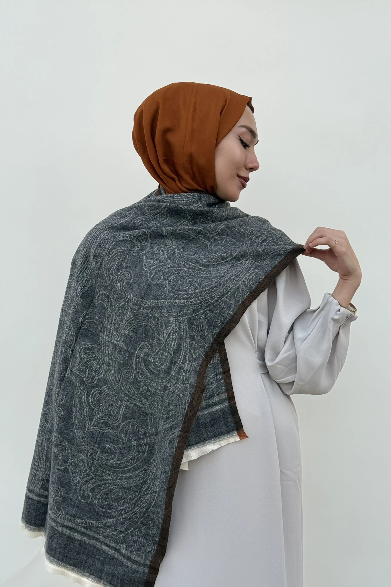 Ethnic Pattern Shoulder Scarf