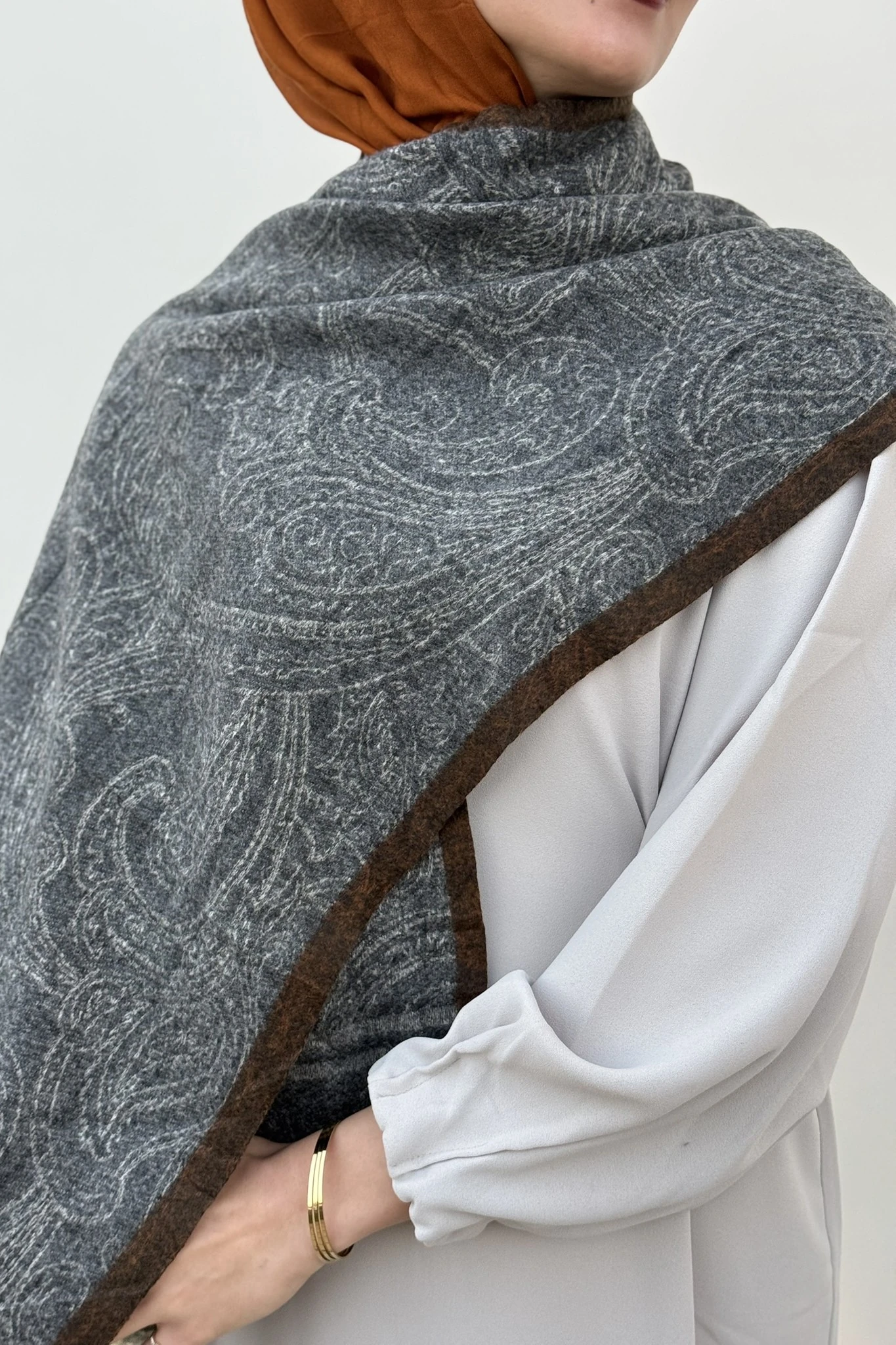 Ethnic Pattern Shoulder Scarf