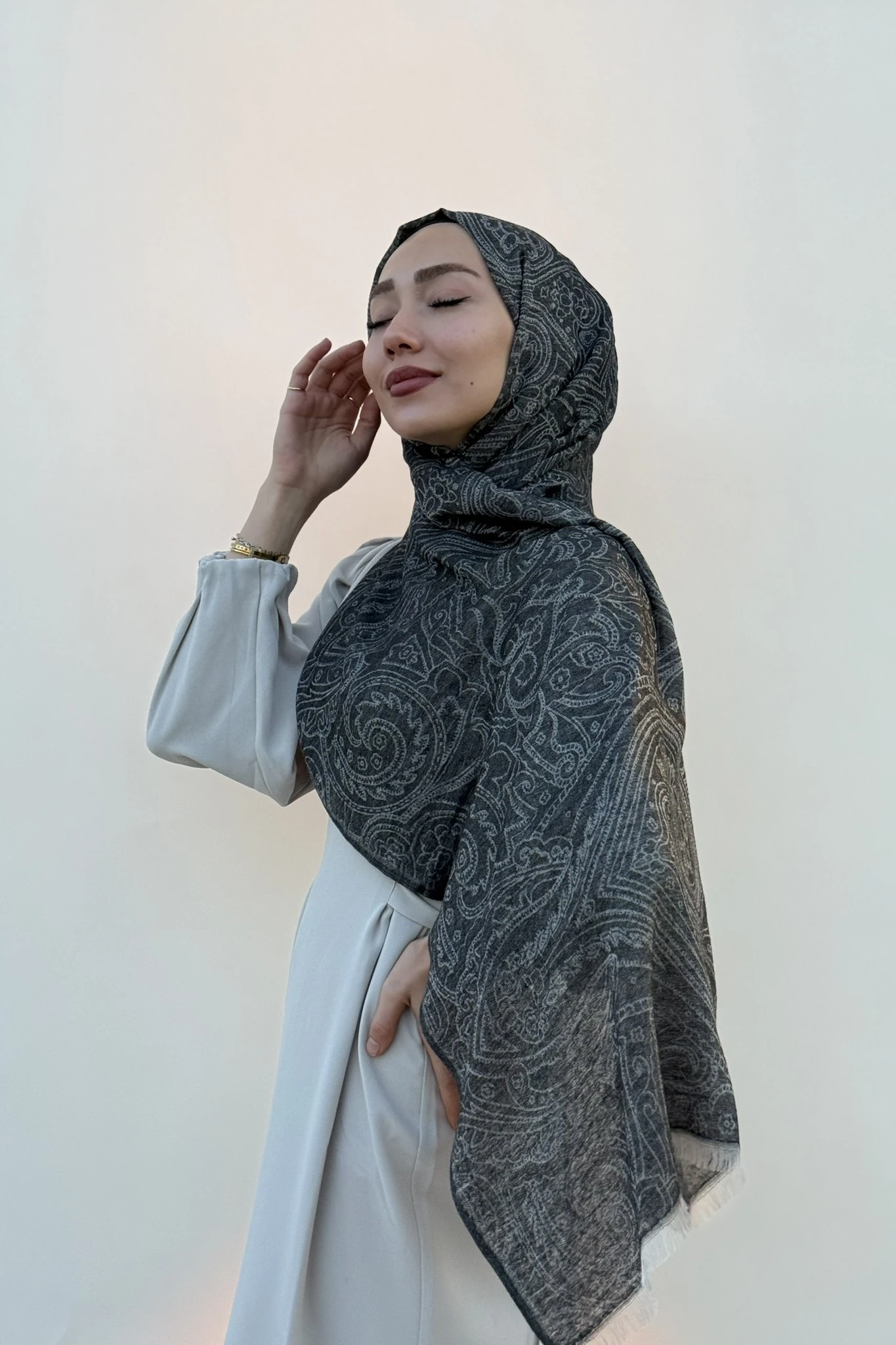Ethnic Pattern Cashmere Scarf
