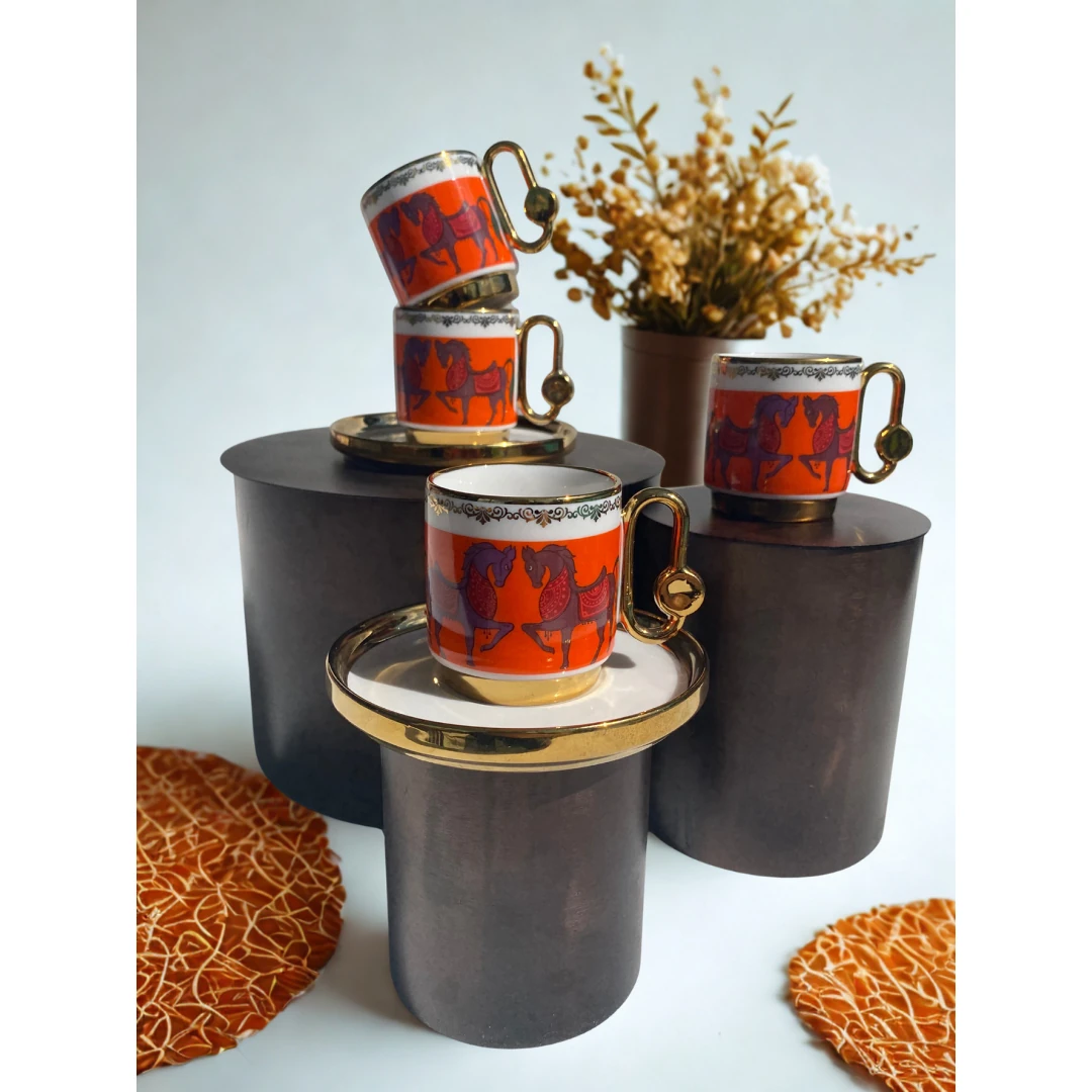 6 Kişilik Modern Çift At Desenli Turuncu Porselen Kahve Fincan Takımı - Altın Detaylı Şık Sunum Set