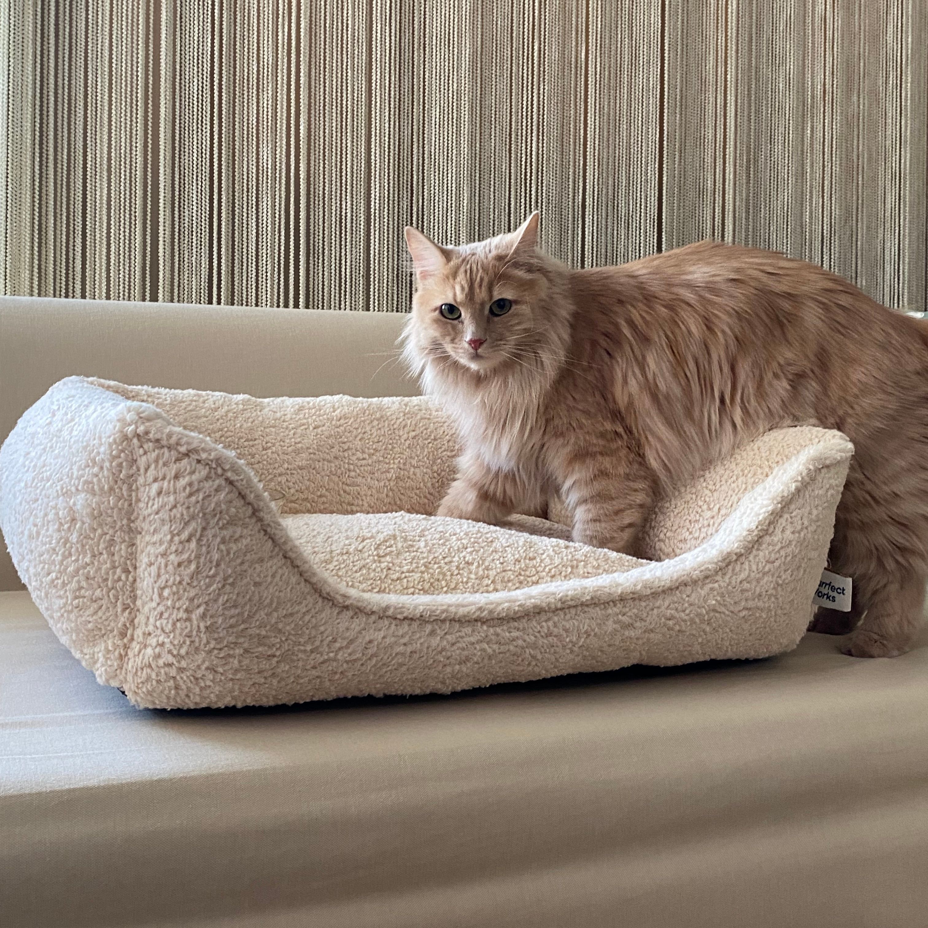 CornerBed Vanilla Cream Kedi & Köpek Yatağı