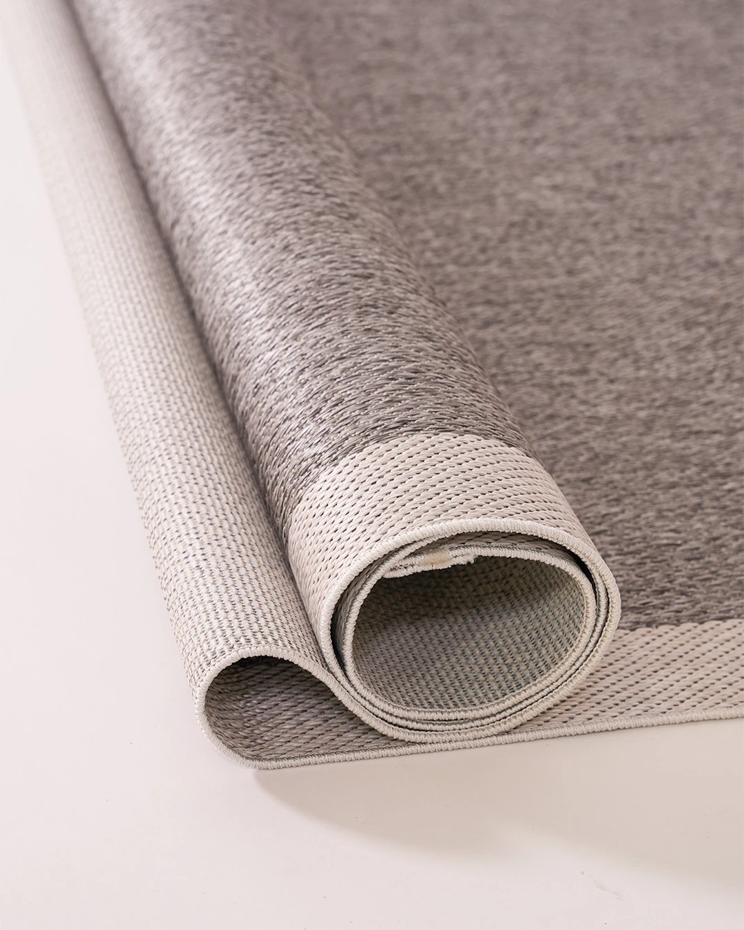 Arzen Sisal Serisi Koyu Beyaz Bordür Antrasit Tasarım Sisal Halı -619Ant