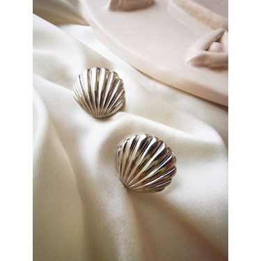 İstiridye Küpe Silver