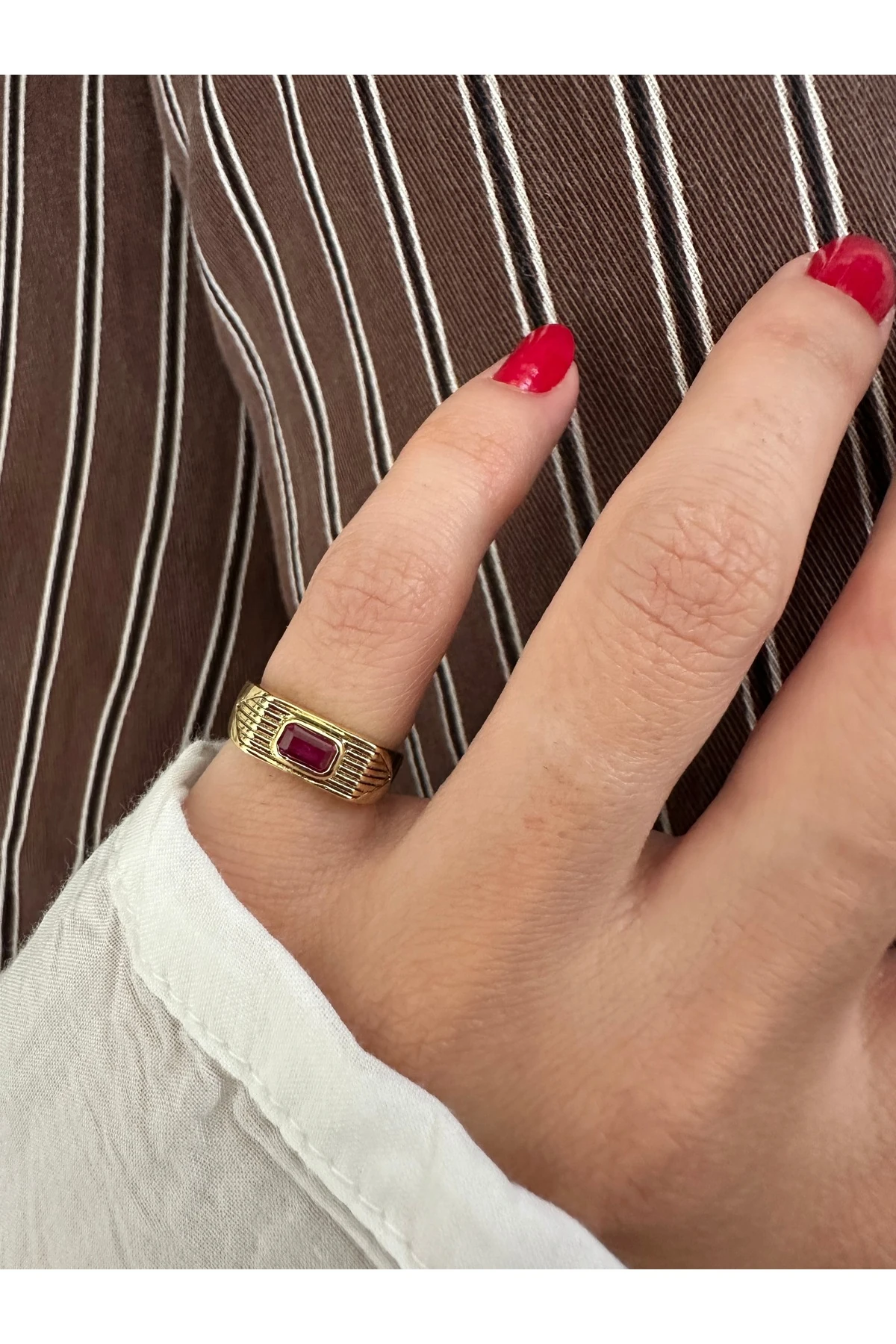 Taşlı Çizgili Serçe Parmak Yüzüğü