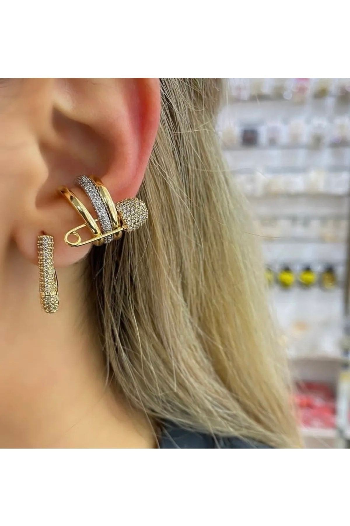 Zirkon Taşlı Çengelli Iğne Detaylı Kıkırdak Küpe Earcuff