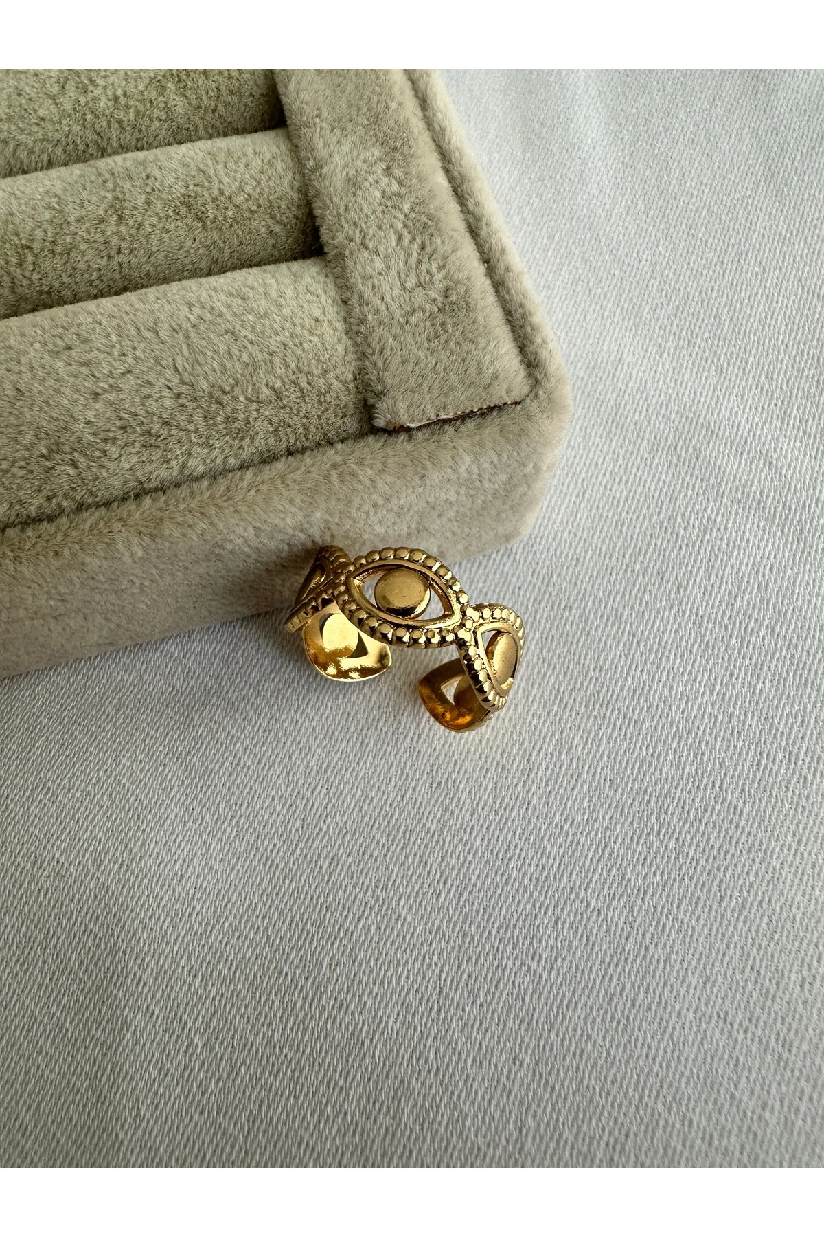 Gold Tamtur Göz Çelik Yüzük