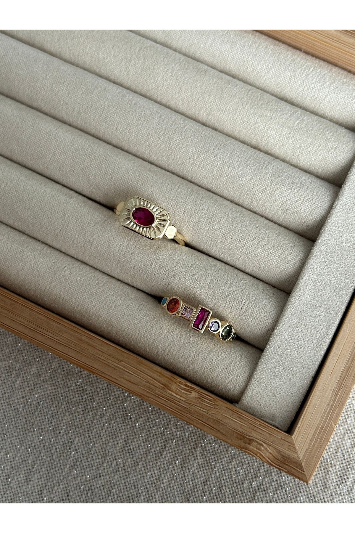 Fuşya Taşlı 2'li Yüzük