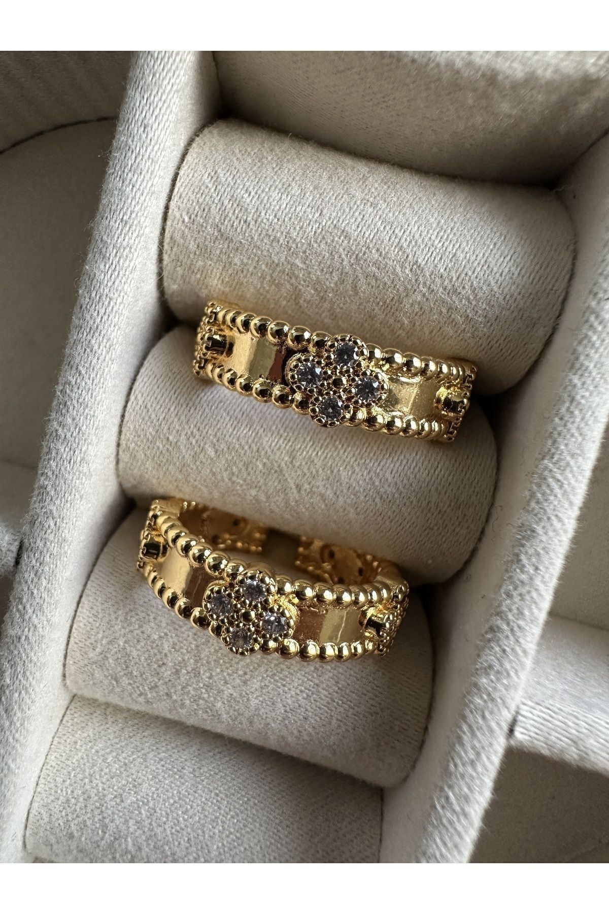 Gold Marka Model Yonca Detaylı Kadın Yüzük