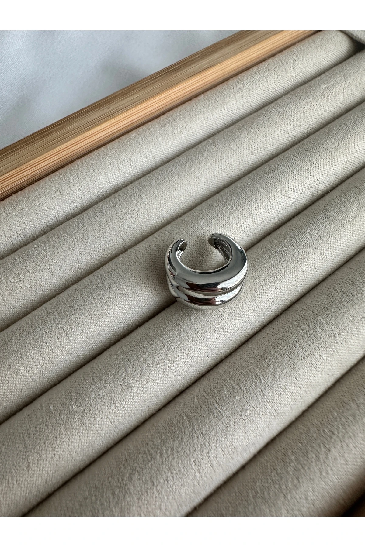 Çift Bombeli Kıkırdak Küpe Earcuff