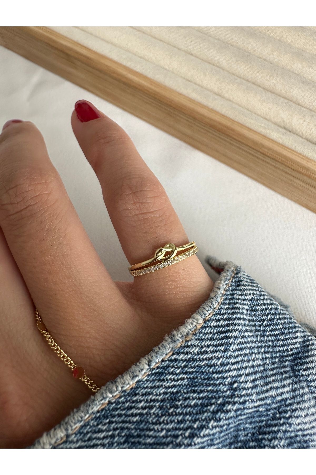 Düğüm Detaylı Serçe Parmak Yüzüğü