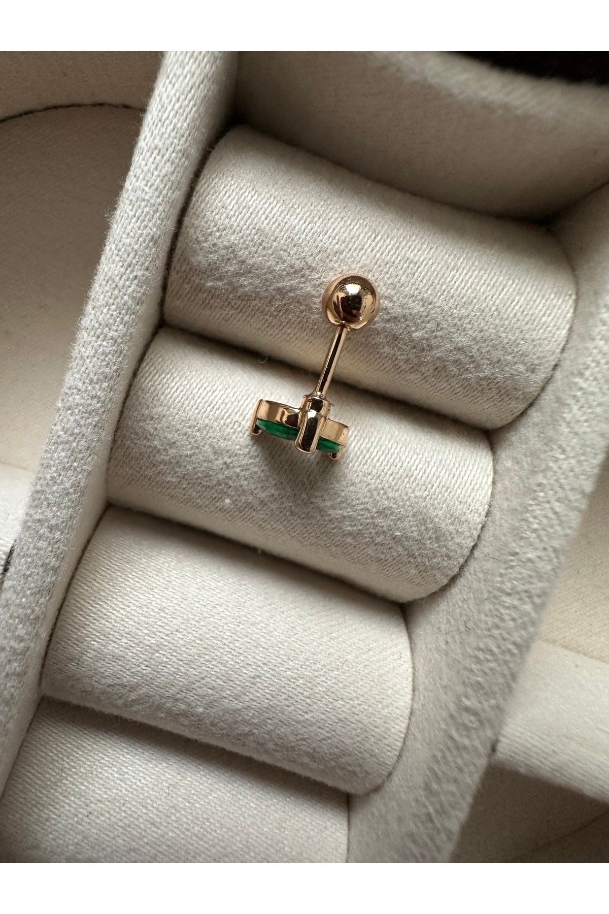 Yaprak Model Gold Iki Taşlı Tragus - Kıkırdak - Piercing