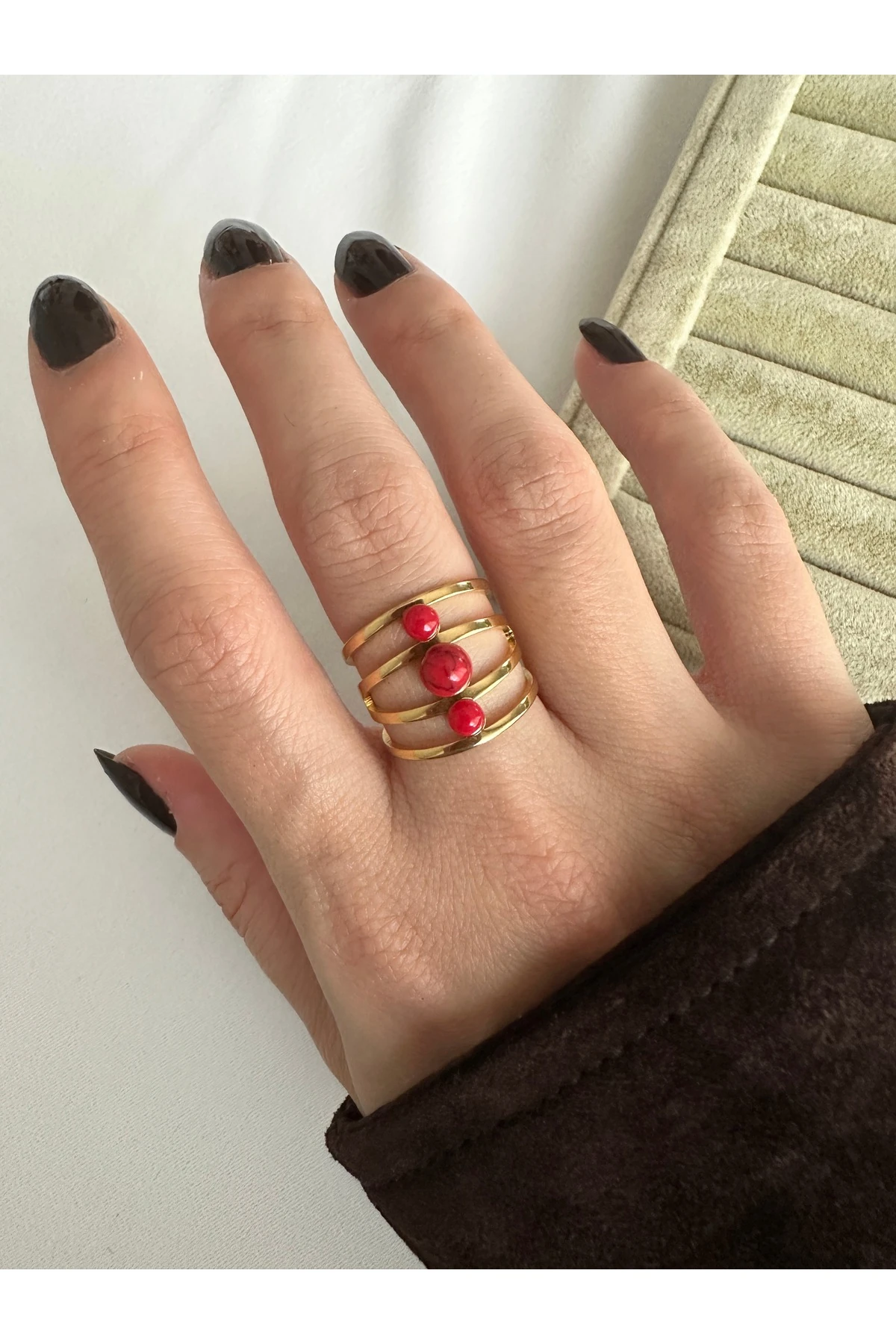 Kırmızı Taşlı Çelik Yüzük