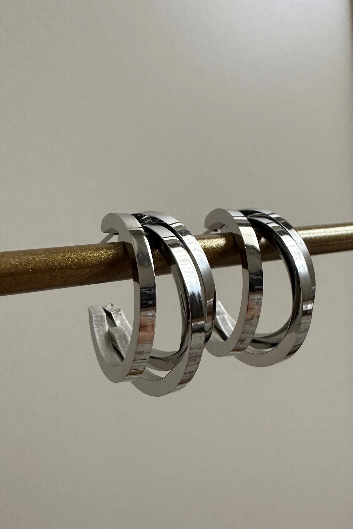 3 Sıra Çelik Kararmaz Kadın Halka Gold Küpe