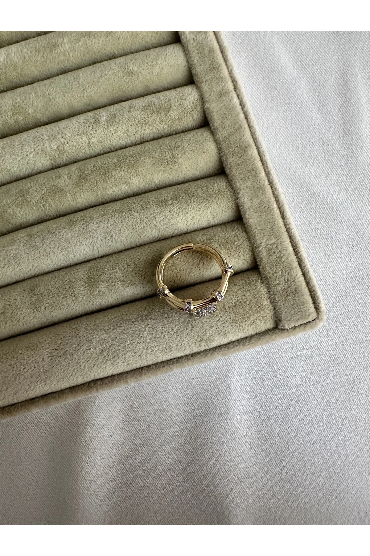İki Sıra Geometrik Yüzük