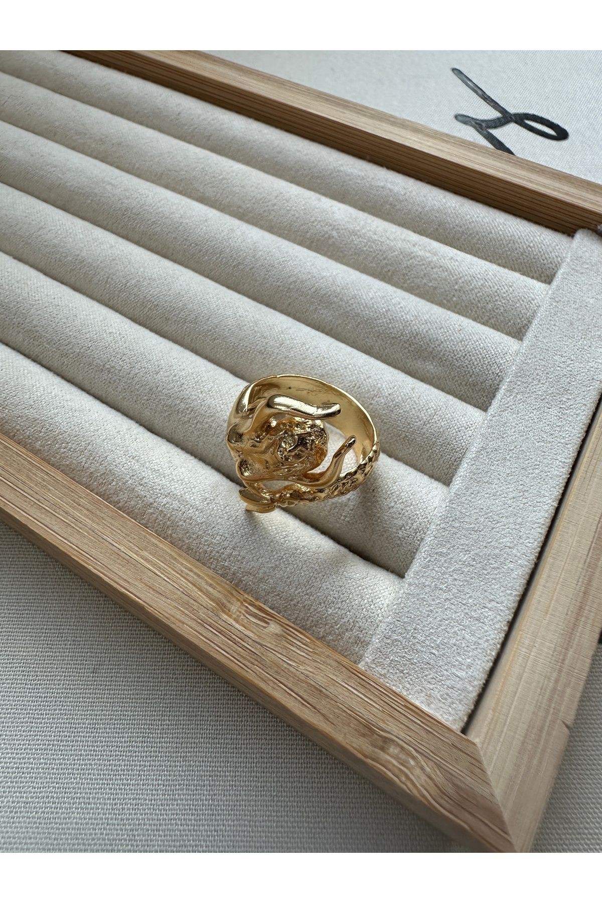 Gold Deniz Kızı Yüzük