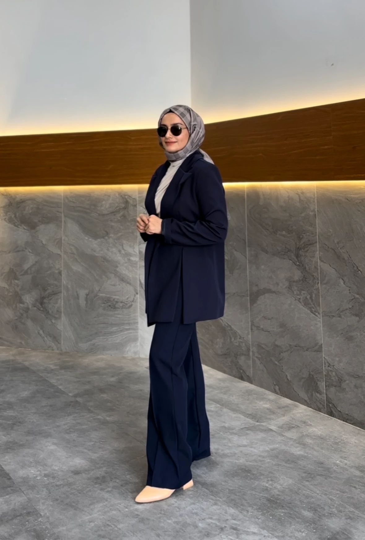 Yırtmaç Detaylı Ceket Takım