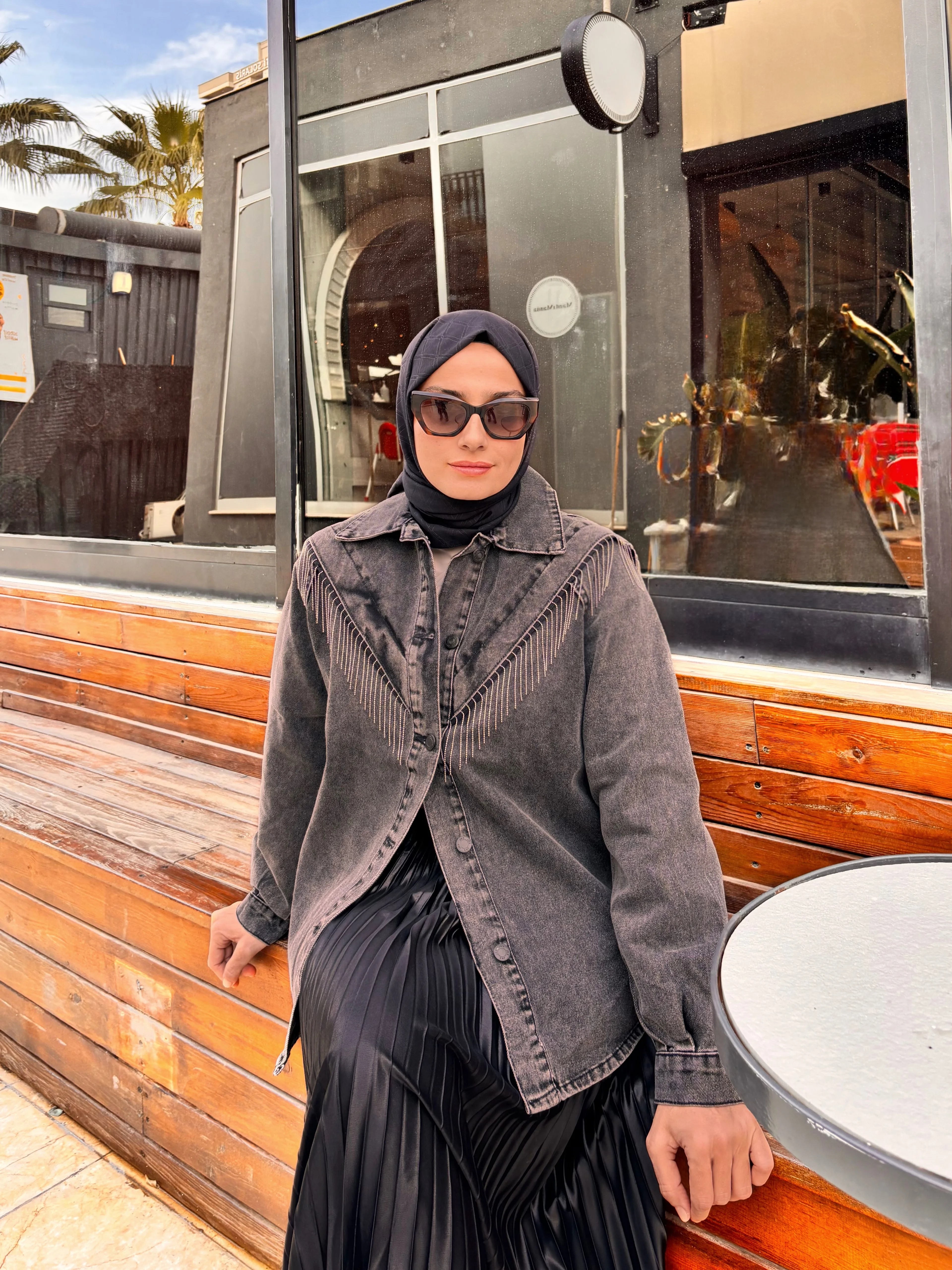 Zincir Detaylı Denim Gömlek 