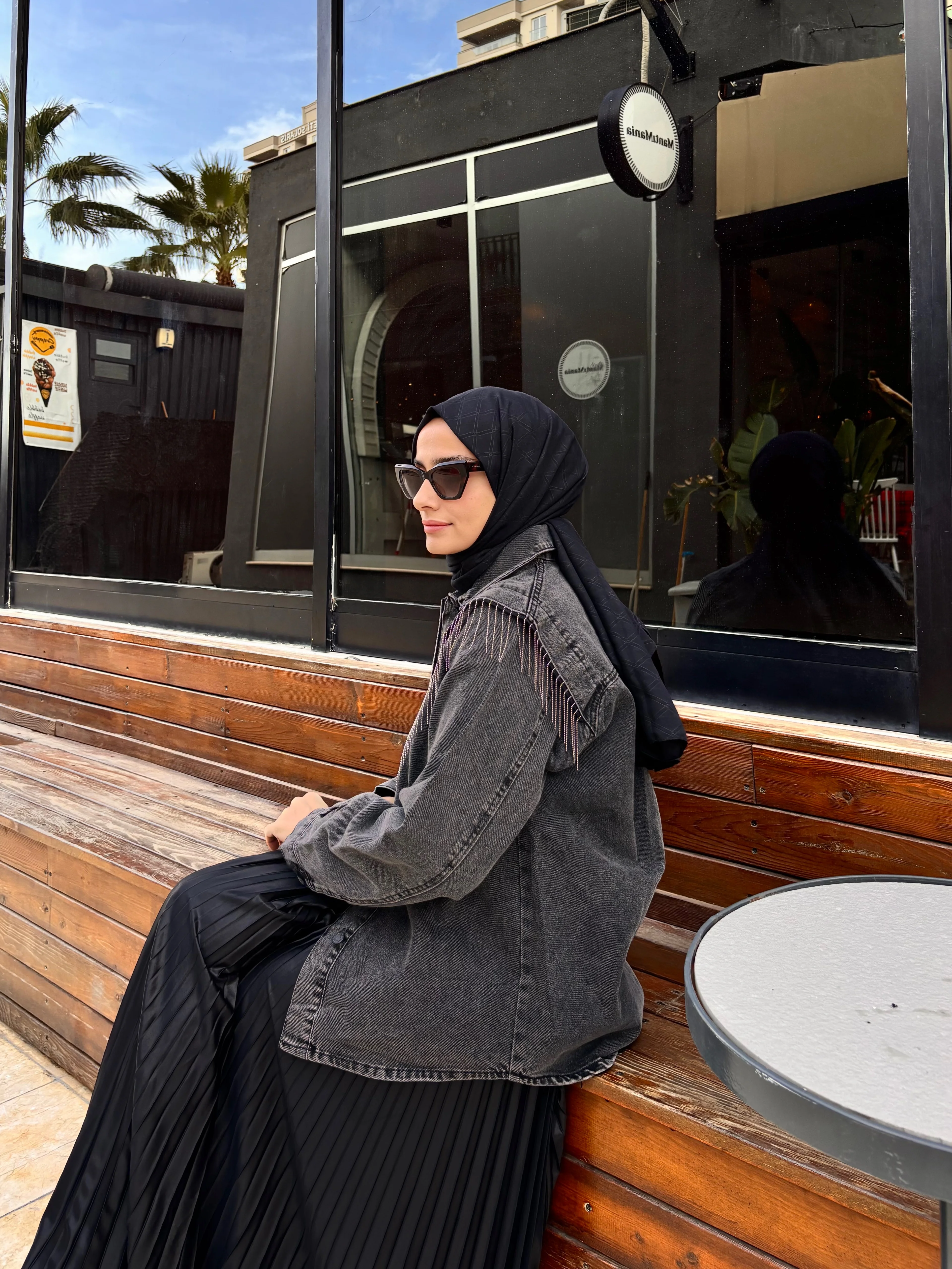 Zincir Detaylı Denim Gömlek 