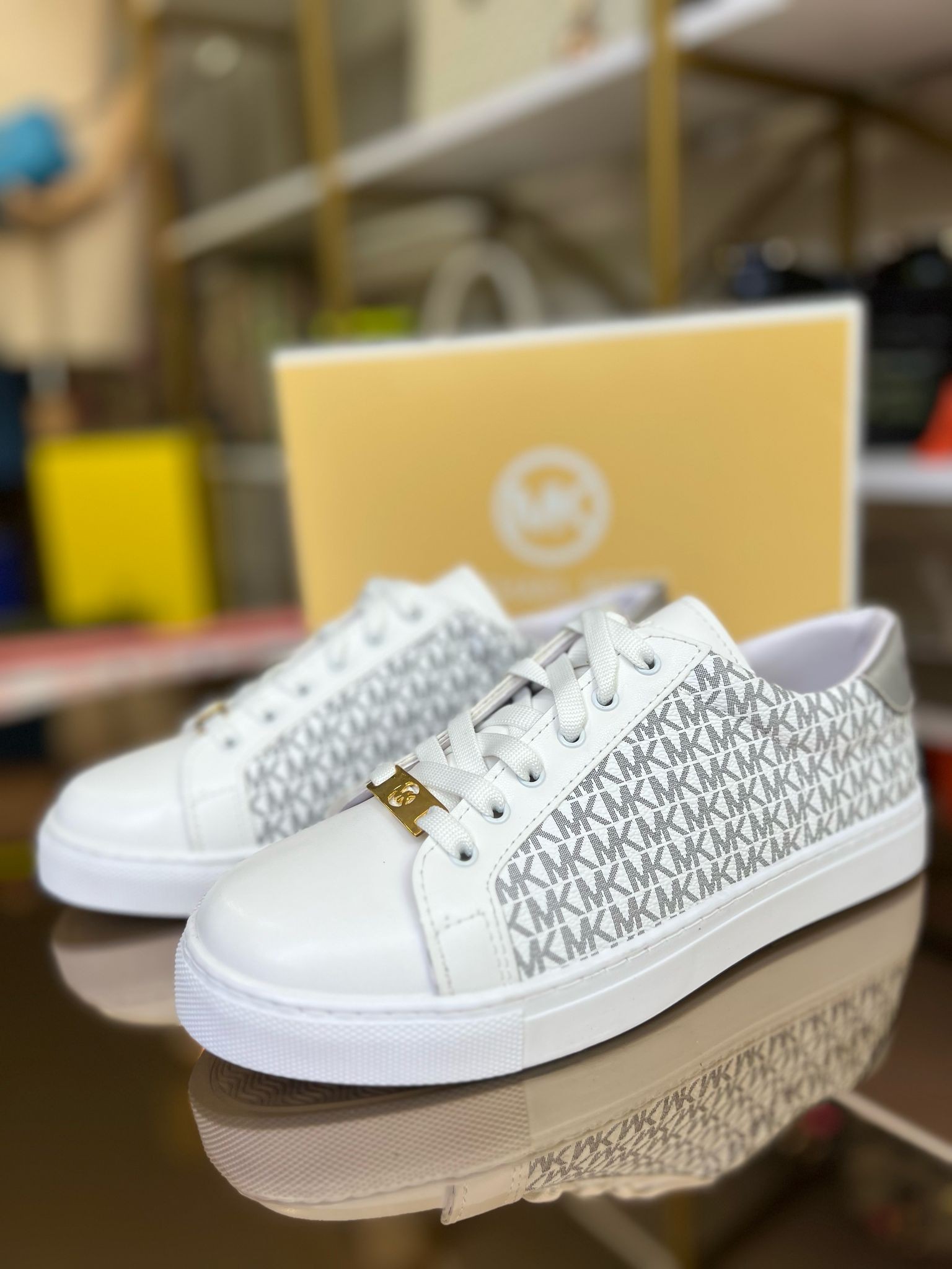 Mk  -  sneaker model [ 39 numara ]