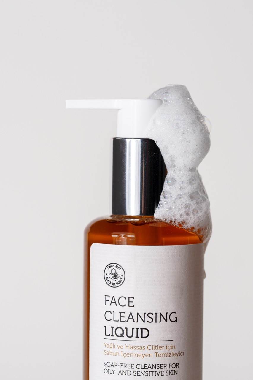 Face Cleansing Liquid - SWISS ALPS BLACK BEE HONEY