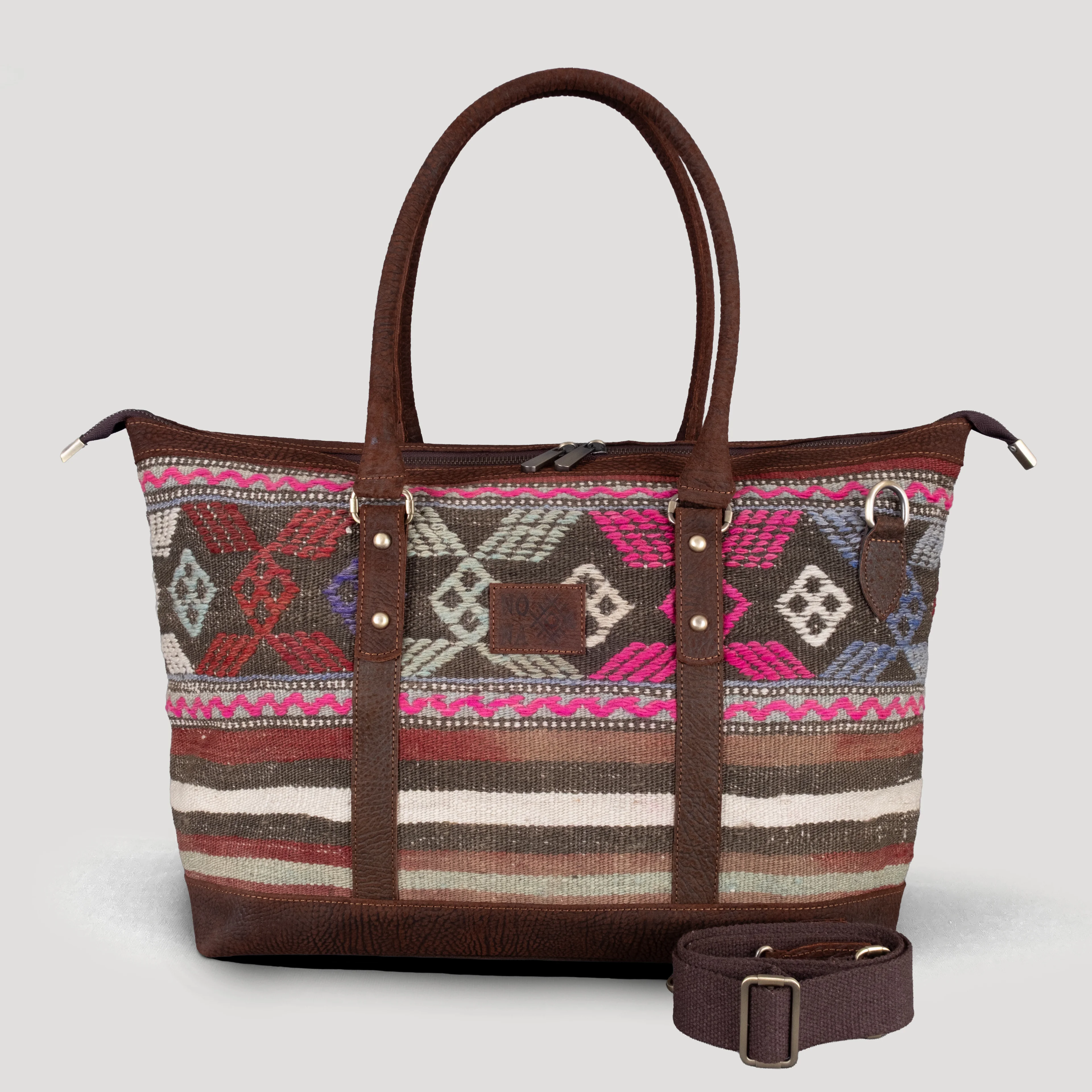 Saka Uzun Sap Weekender El Yapımı Boho Çanta, Antika Kilim Unisex Duffel Çanta