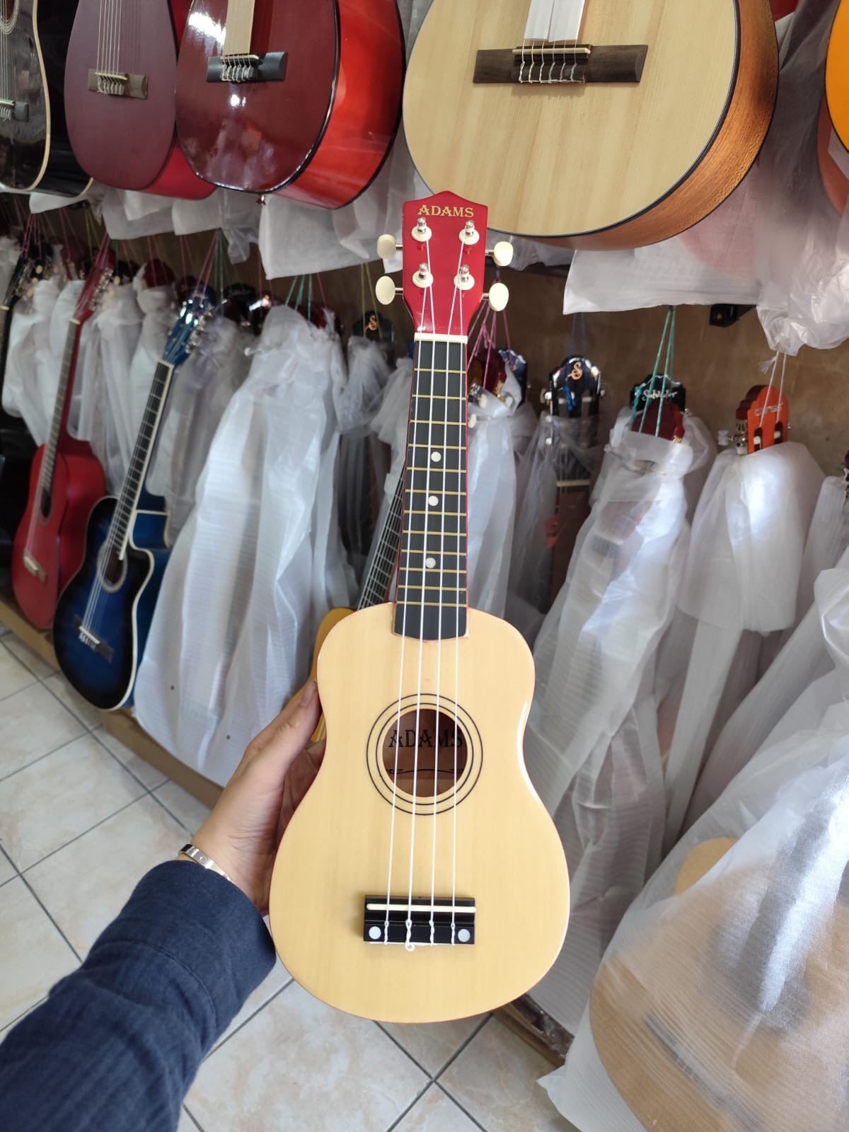 Soprano Ukulele Naturel/Kırmızı 4 Telli Çocuk Ukulele