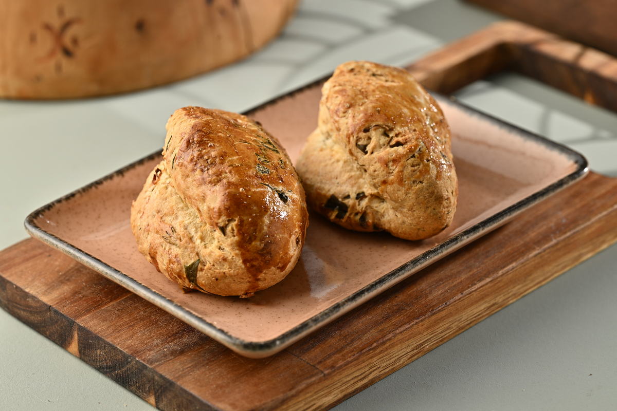 Dereotlu Peynirli Poğaça