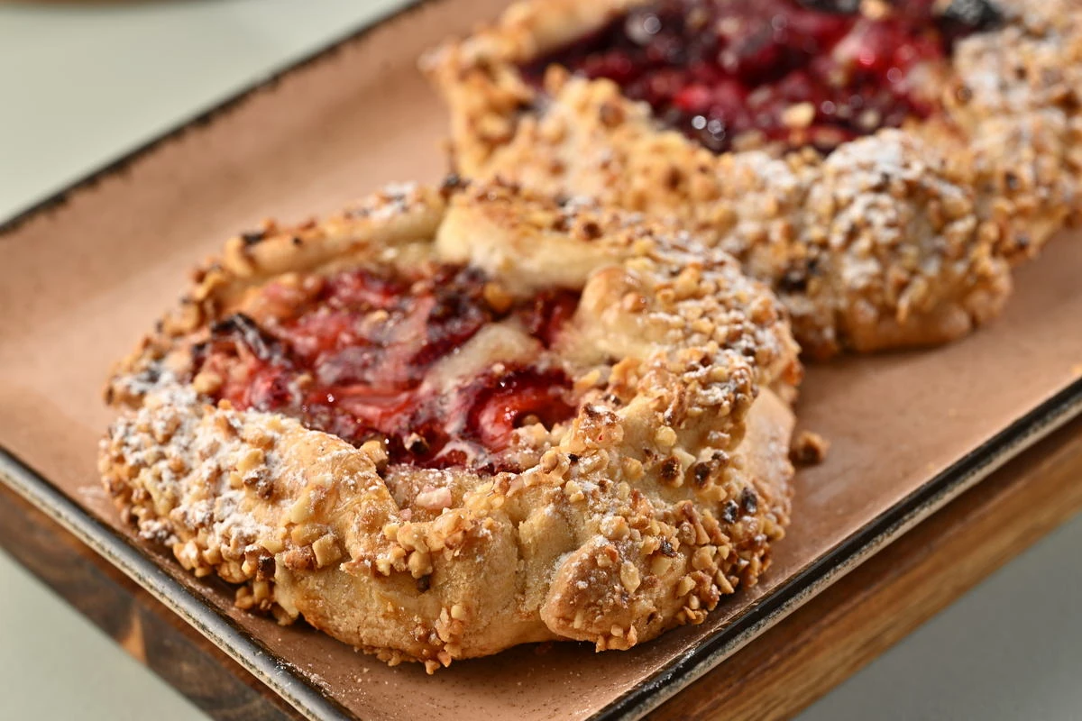 Çilekli Galetta Adet   (150-170gr)