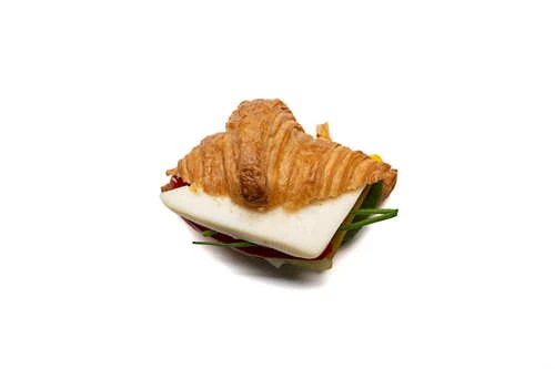 Üç Peynirli Mini Kruvasan Sandviç