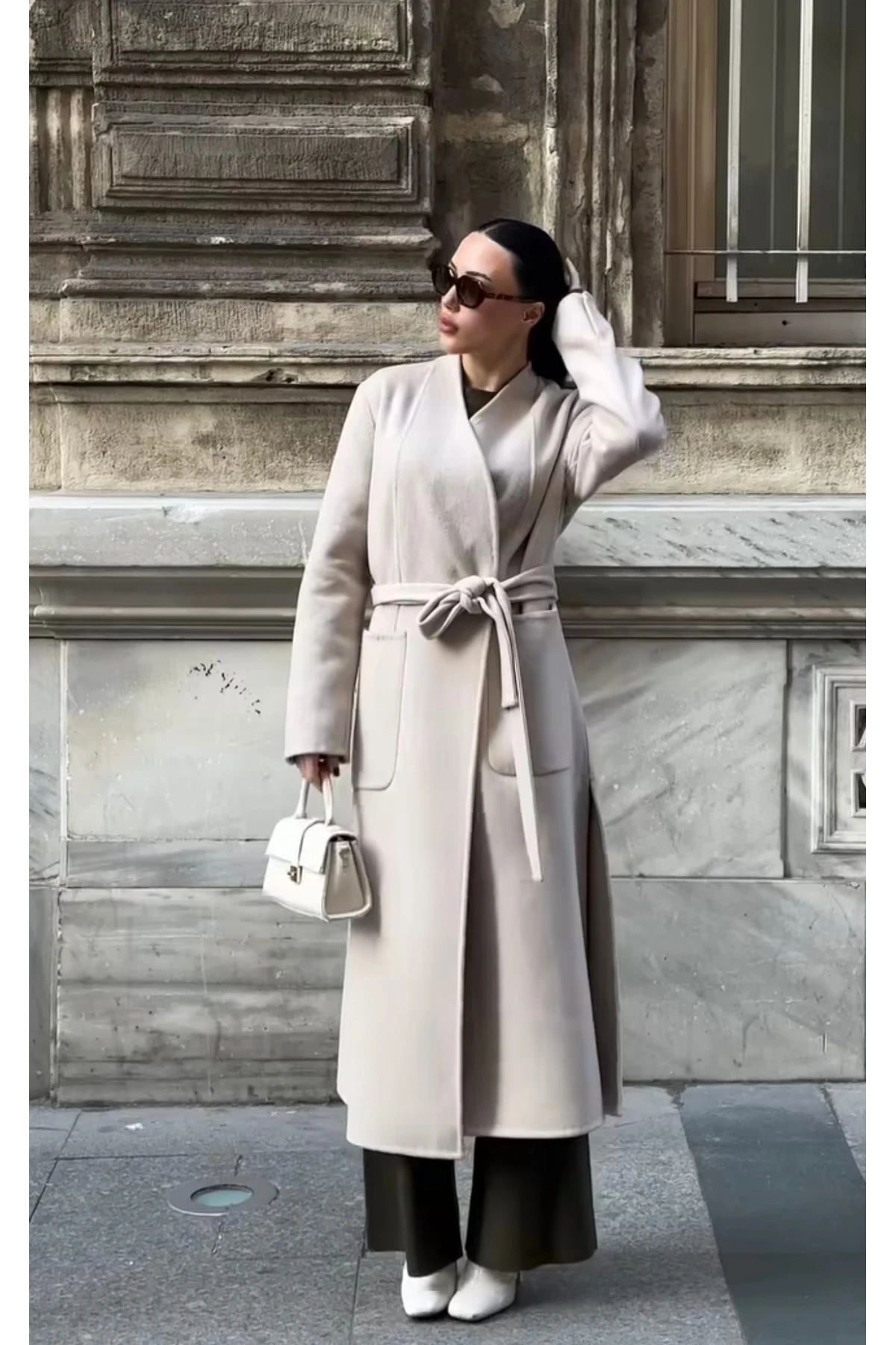 EKRU KUŞAKLI YÜN KABAN