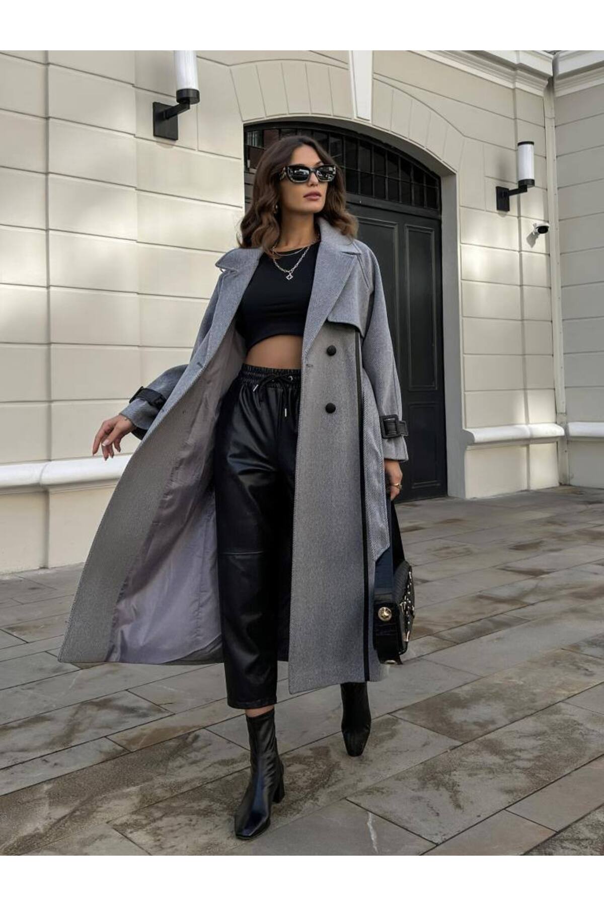 Gri Kol Detaylı Dokulu Premium Kaban %78yün %22pamuk