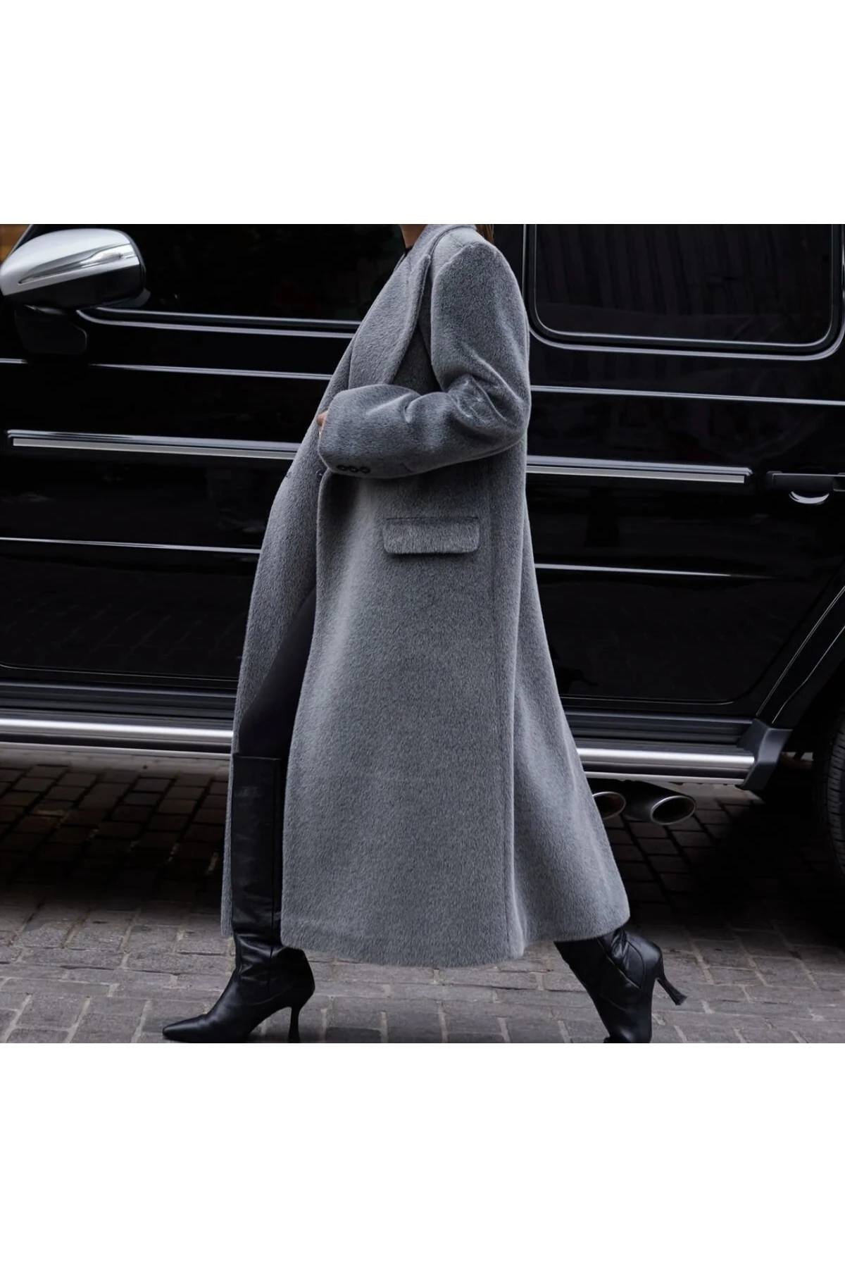 Oversize Bol Kesim -gri Özel Dokulu Kaban