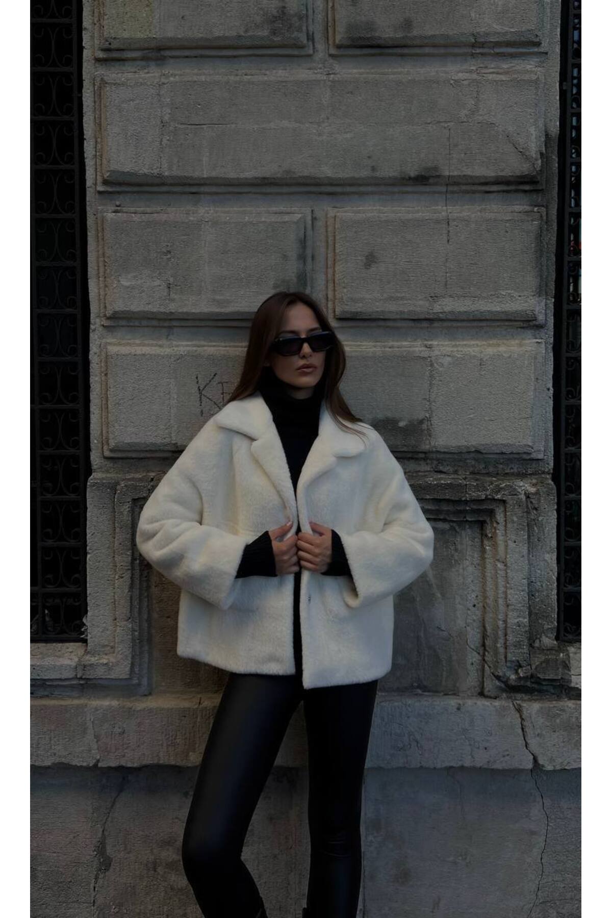 BEYAZ Kürk Kısa Kaban