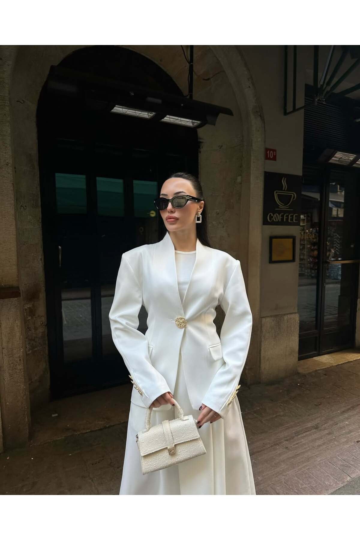 ŞAL YAKA GOLD DÜĞMELİ BLAZER BEYAZ CEKET