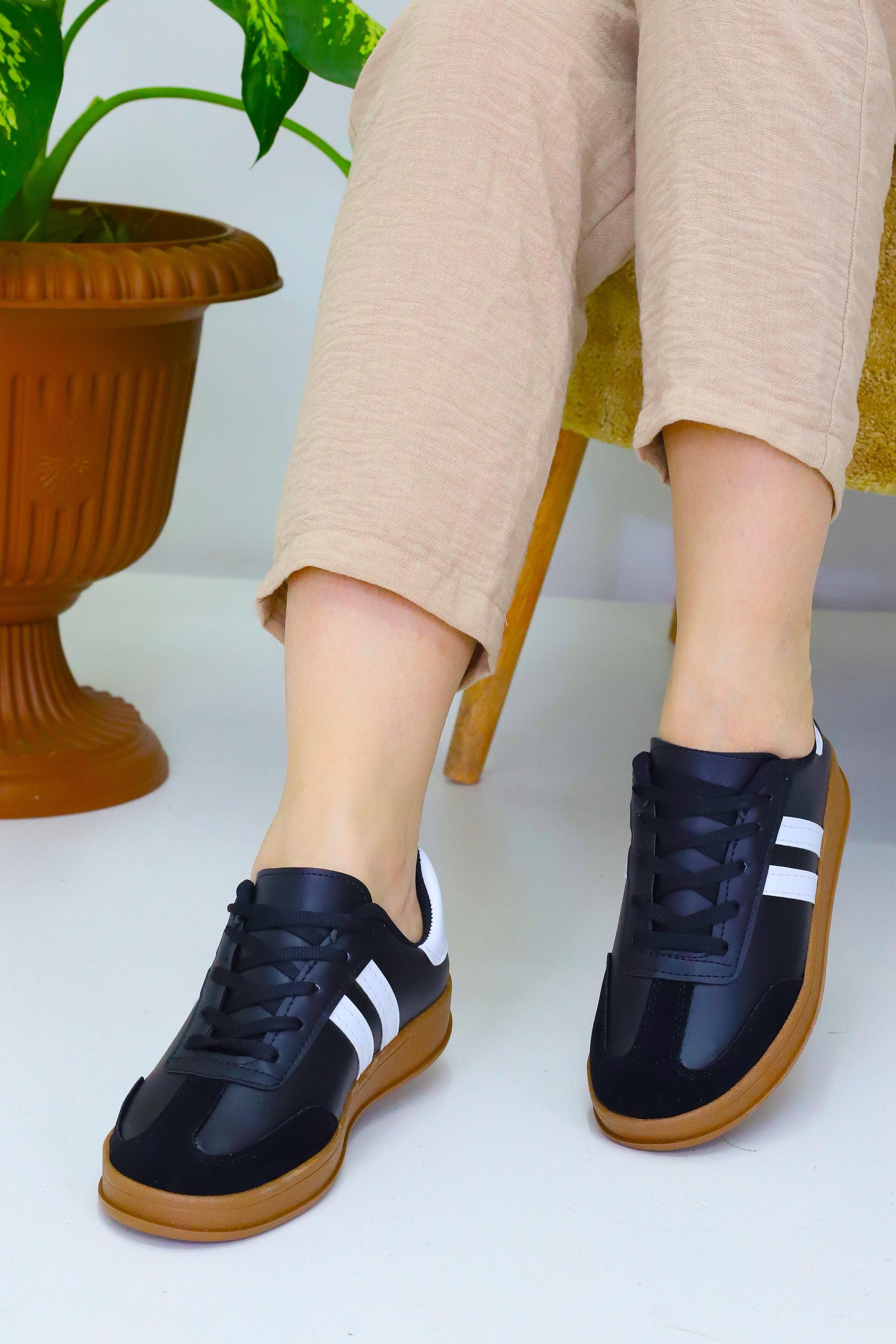Unisex Siyah 2 Şeritli Kahve Tabanlı Günlük Spor Ayakkabı WSB4072