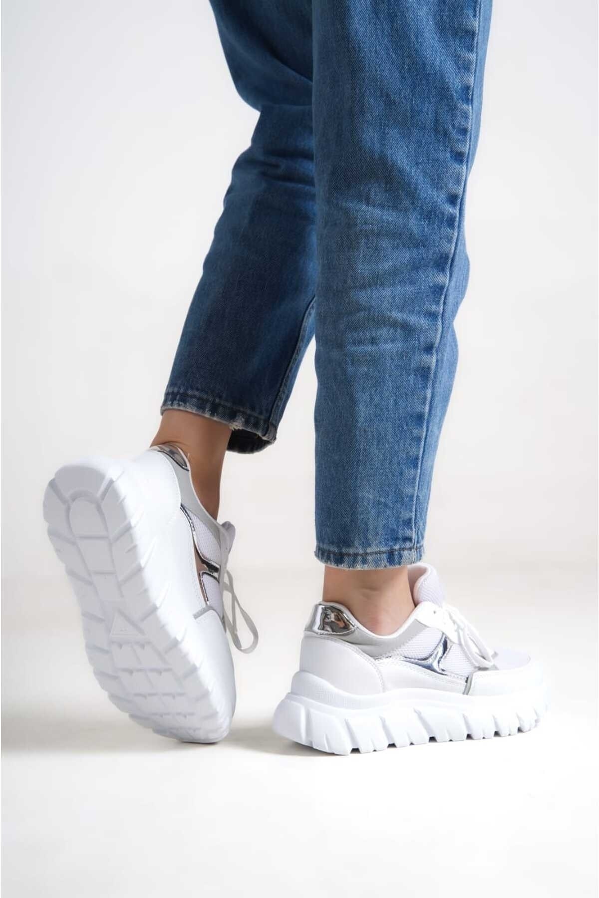 Beyaz Gri Gümüş Kadın Bağıcıklı Fileli Günlük Sneaker Spor Ayakkabı Wsb0474